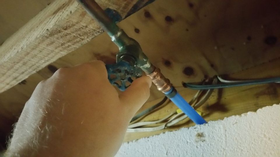 How to winterize your outside faucets from freezing